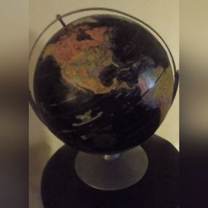 12 “ BLACK STARLIGHT WORLD GLOBE METAL BASE.